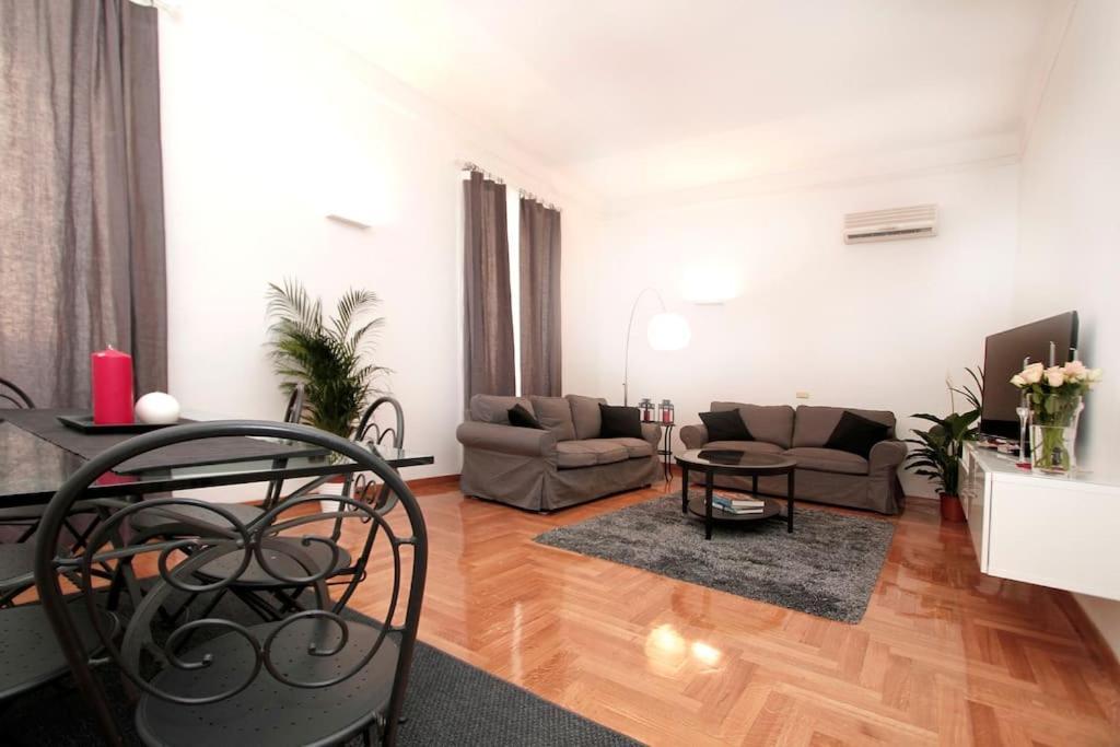 Properzio Lux, Fusione Di Eleganza E Prestigio Appartement Rome